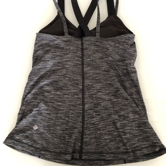 Lululemon Run for Gold tank size 6 - Picture 7 of 8